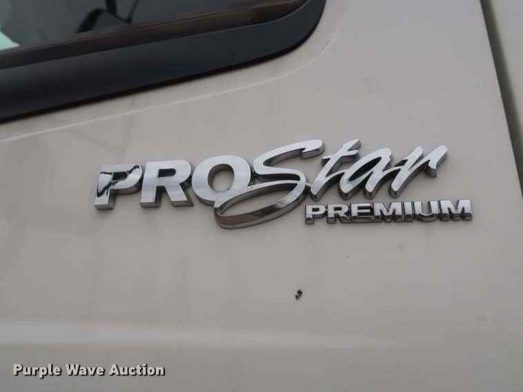 image for item DH0842 2009 International ProStar Premium semi truck