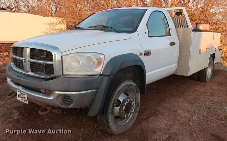 image for item DH0851 2008 Dodge Ram 4500HD utility truck