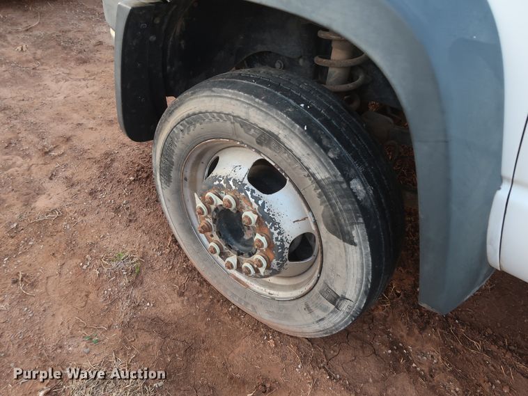 image for item DH0851 2008 Dodge Ram 4500HD utility truck