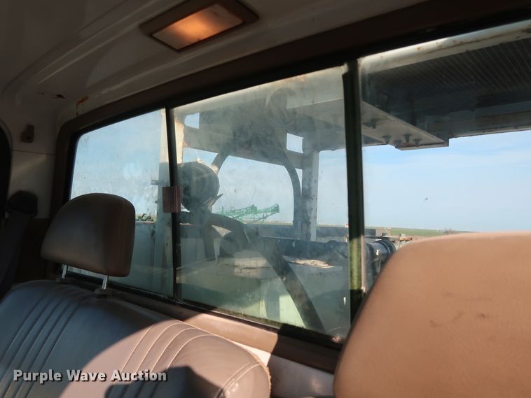 image for item DH0855 1999 GMC C7500 service truck