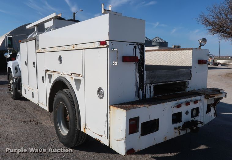 image for item DH0855 1999 GMC C7500 service truck