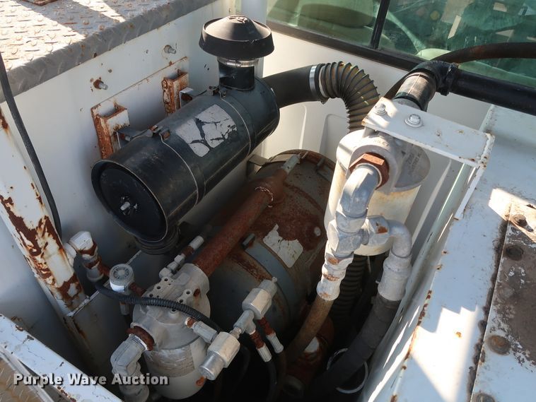 image for item DH0855 1999 GMC C7500 service truck