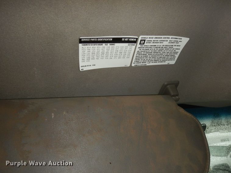 image for item DH2358 2003 Chevrolet C7500 utility truck