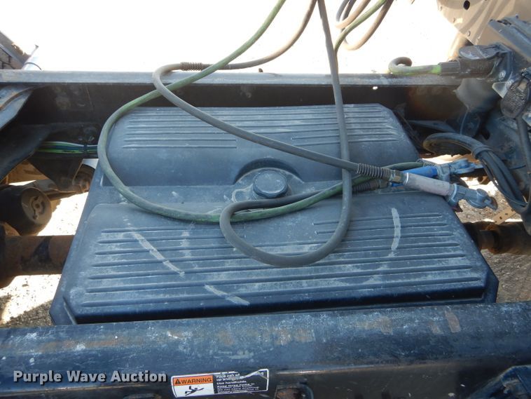 image for item DH6255 2007 Freightliner Columbia semi truck