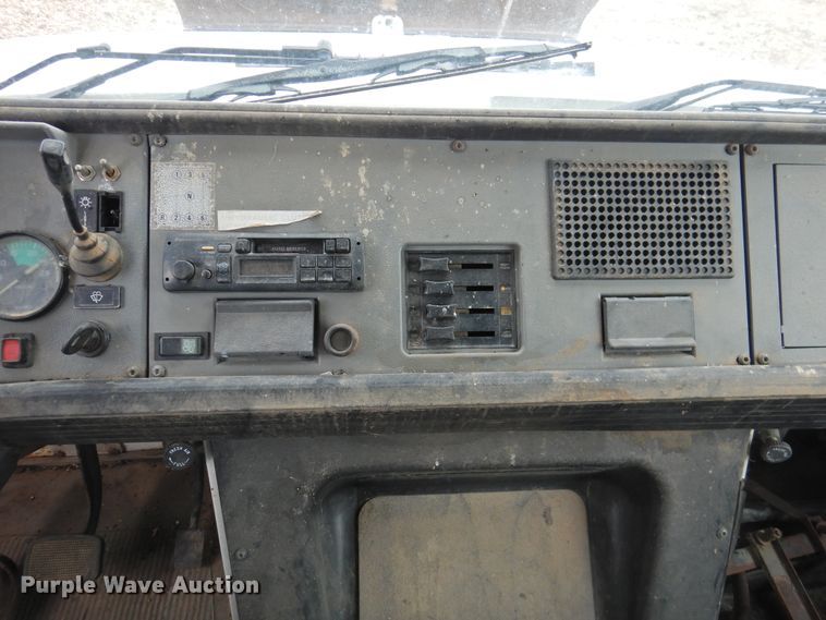 image for item DI0029 1994 Mack CS200P box truck