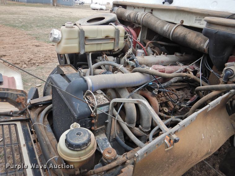 image for item DI0029 1994 Mack CS200P box truck