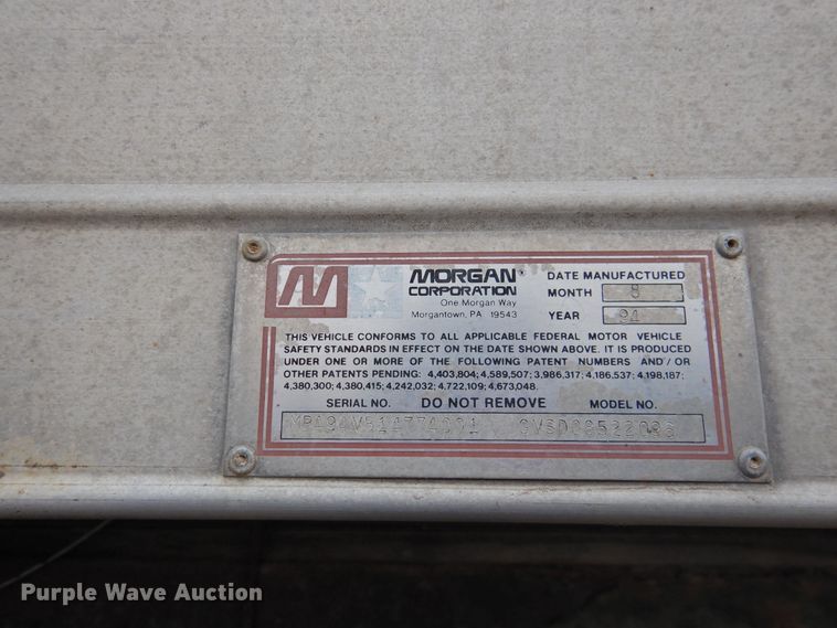 image for item DI0029 1994 Mack CS200P box truck