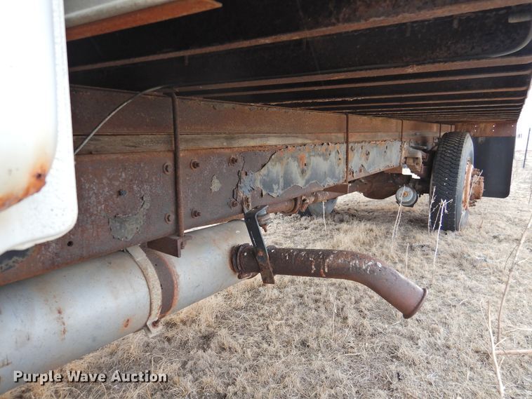 image for item DI0029 1994 Mack CS200P box truck