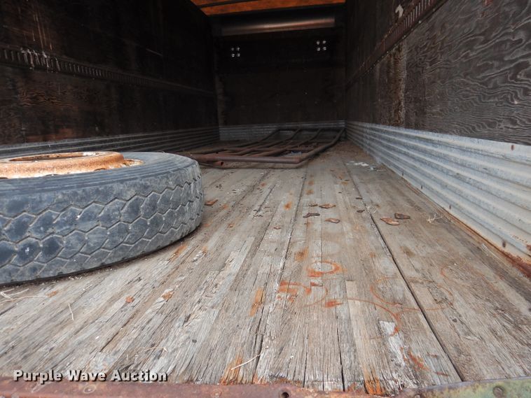 image for item DI0029 1994 Mack CS200P box truck