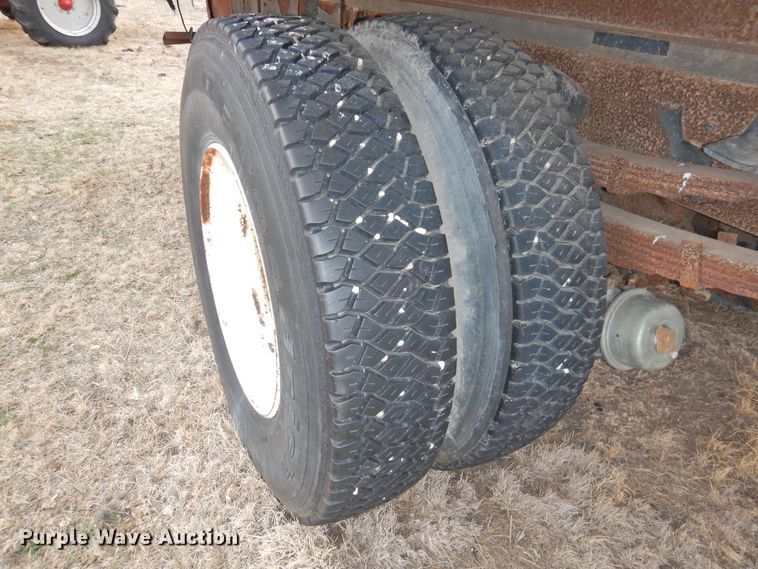 image for item DI0029 1994 Mack CS200P box truck