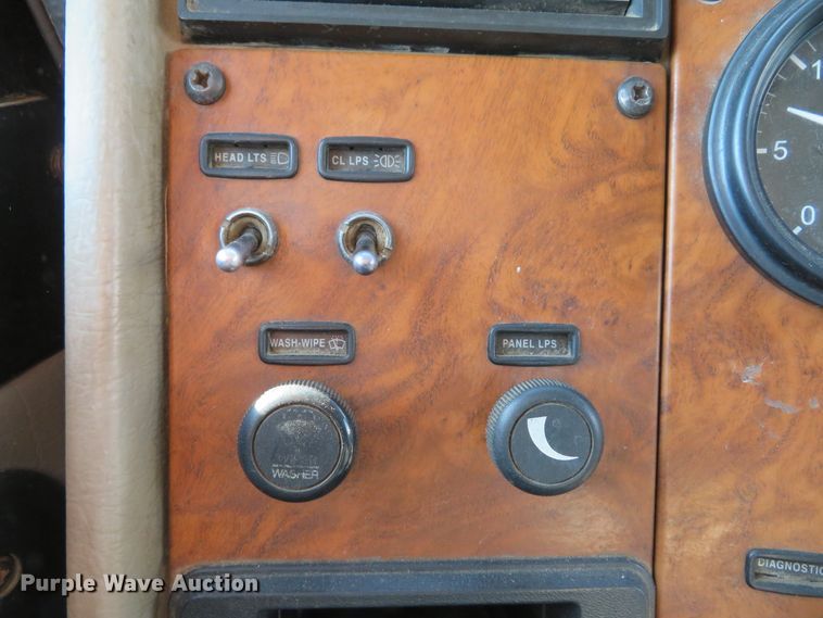 image for item DI2071 2007 Peterbilt 335 flatbed truck