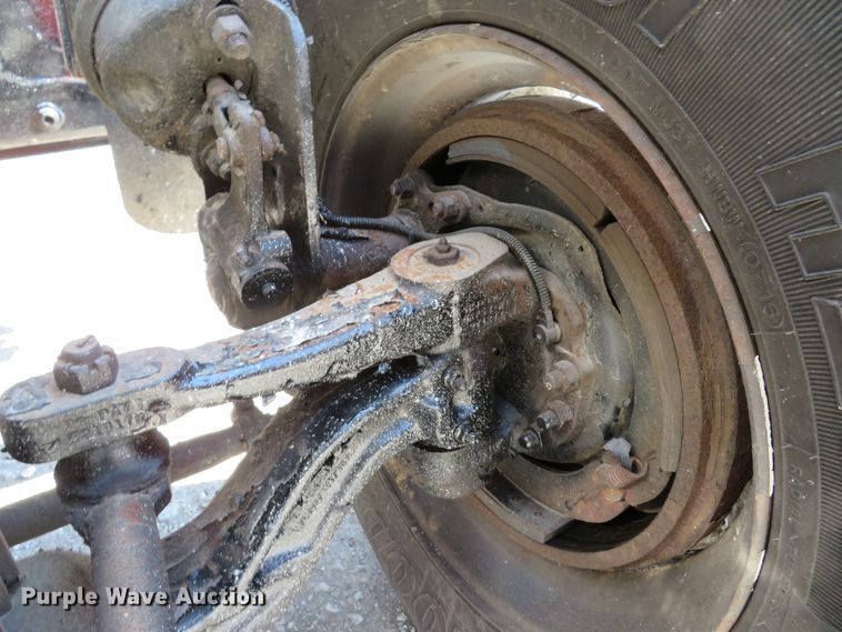 image for item DI2071 2007 Peterbilt 335 flatbed truck