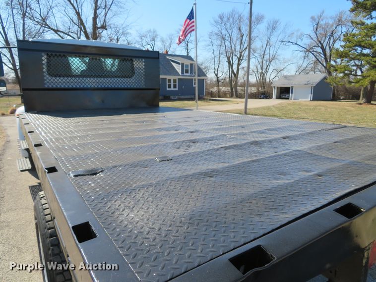 image for item DI2080 2002 International 4300 dump flatbed truck