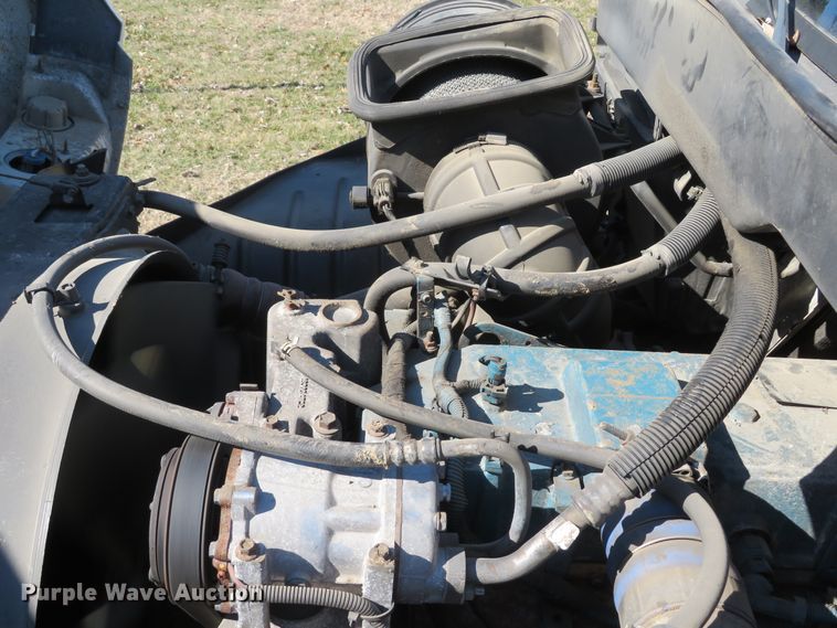 image for item DI2080 2002 International 4300 dump flatbed truck