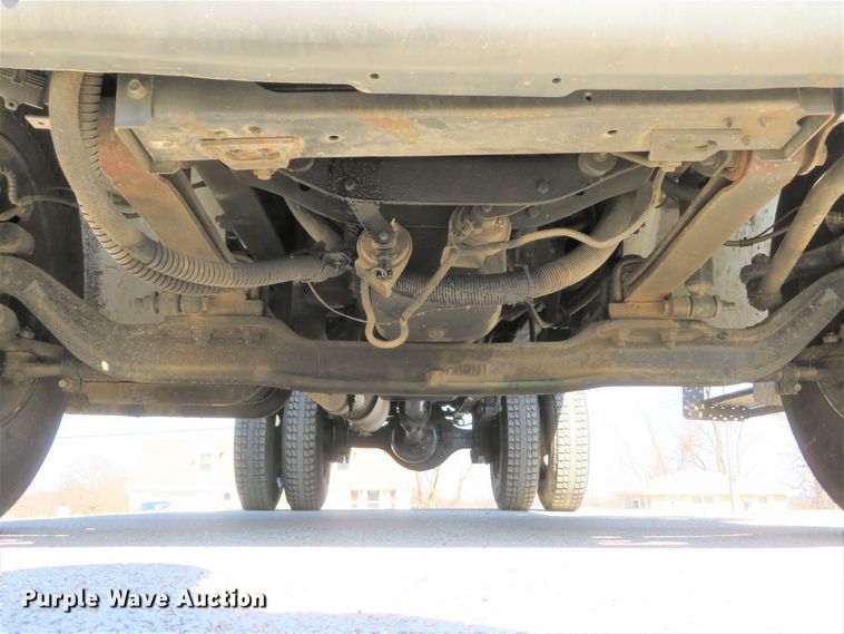 image for item DI2080 2002 International 4300 dump flatbed truck