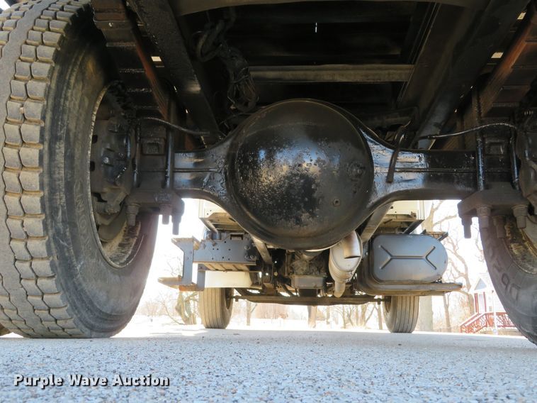 image for item DI2080 2002 International 4300 dump flatbed truck