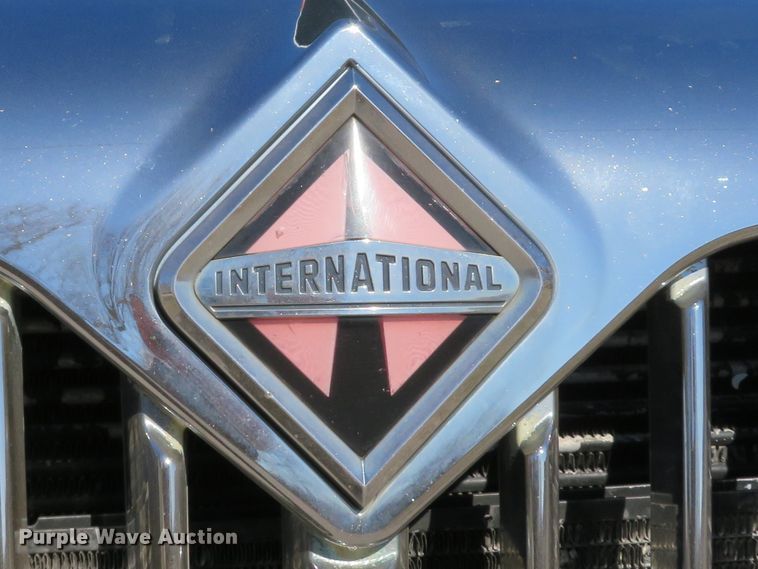 image for item DI2080 2002 International 4300 dump flatbed truck