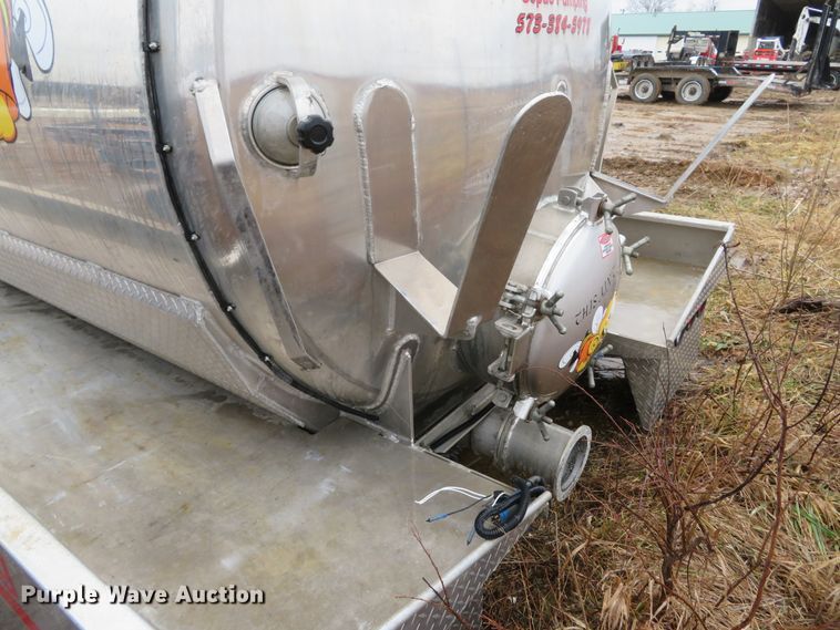 image for item DI2081 2013 KeeVac Industires KV-2500 aluminum vacuum tank bed