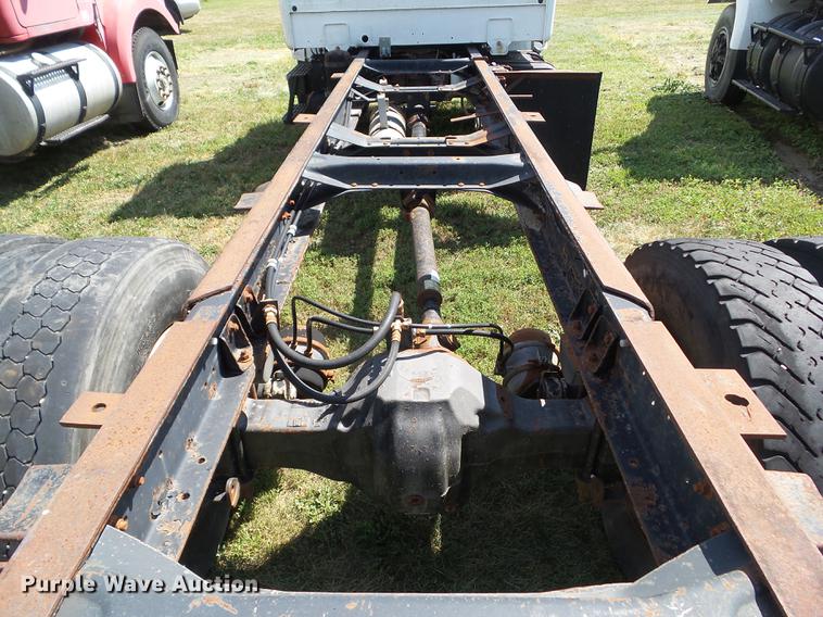 image for item DZ9048 1998 Mack CS300P truck cab and chassis