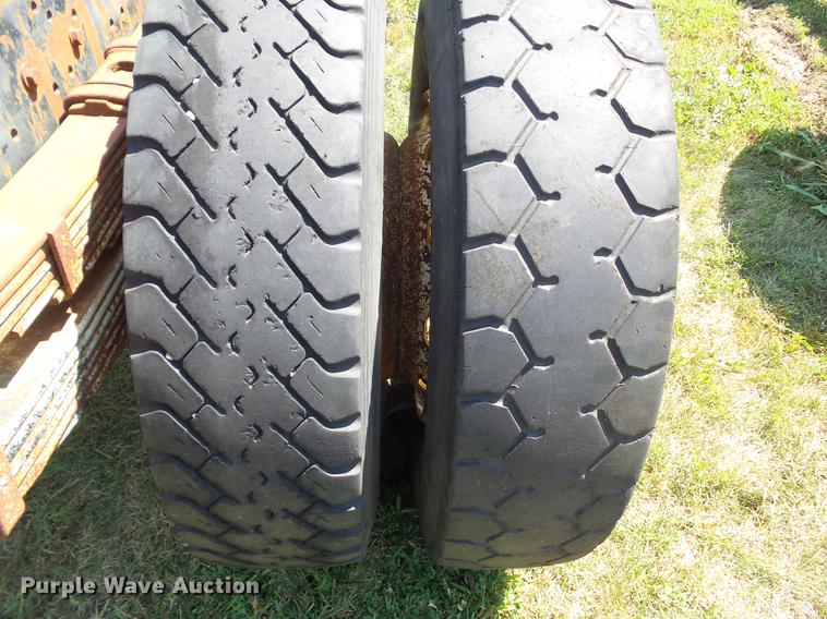 image for item DZ9048 1998 Mack CS300P truck cab and chassis