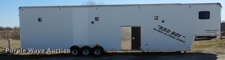 image for item EK9185 2001 United Stacker enclosed cargo trailer