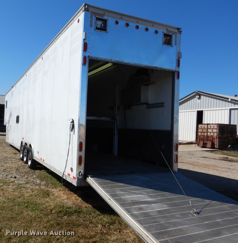 image for item EK9185 2001 United Stacker enclosed cargo trailer