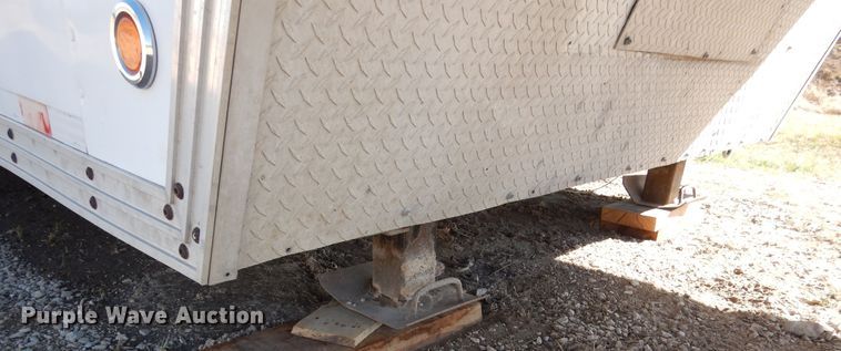 image for item EK9185 2001 United Stacker enclosed cargo trailer