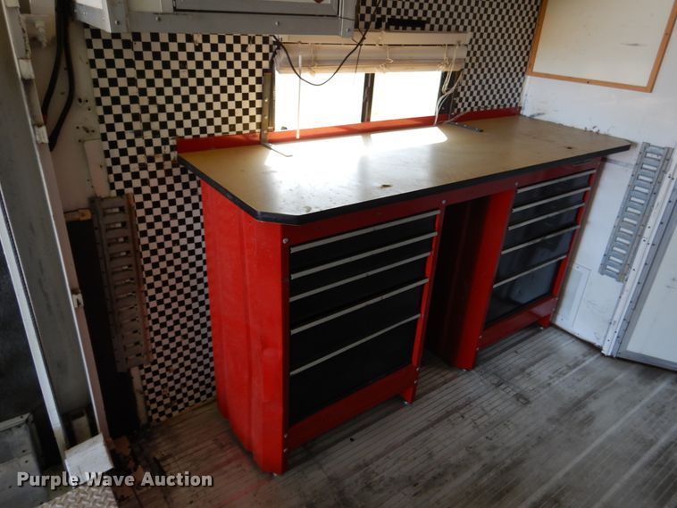 image for item EK9185 2001 United Stacker enclosed cargo trailer