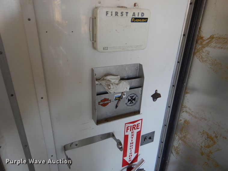 image for item EK9185 2001 United Stacker enclosed cargo trailer