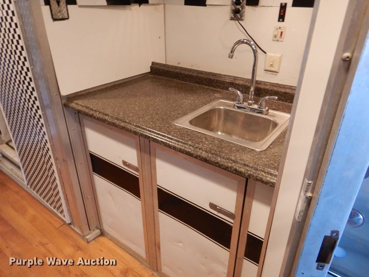 image for item EK9185 2001 United Stacker enclosed cargo trailer