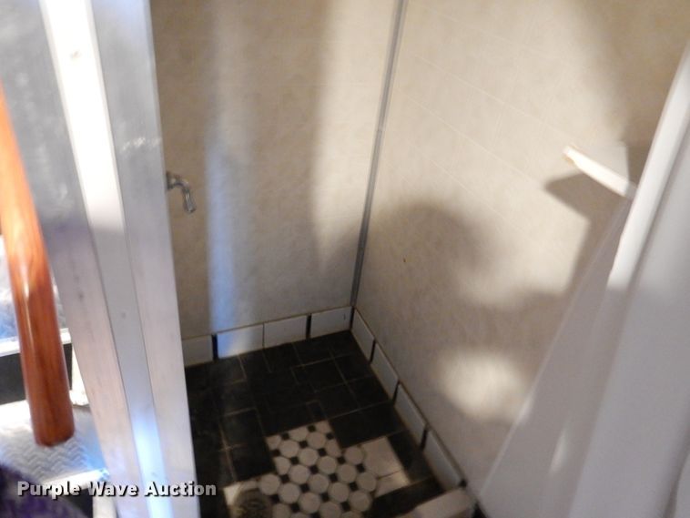 image for item EK9185 2001 United Stacker enclosed cargo trailer