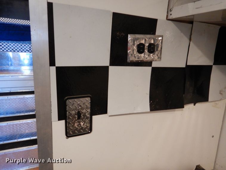 image for item EK9185 2001 United Stacker enclosed cargo trailer