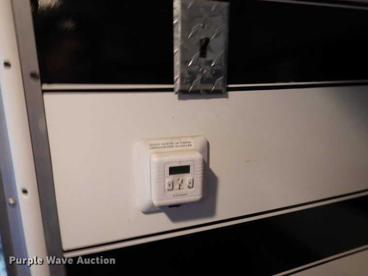 image for item EK9185 2001 United Stacker enclosed cargo trailer