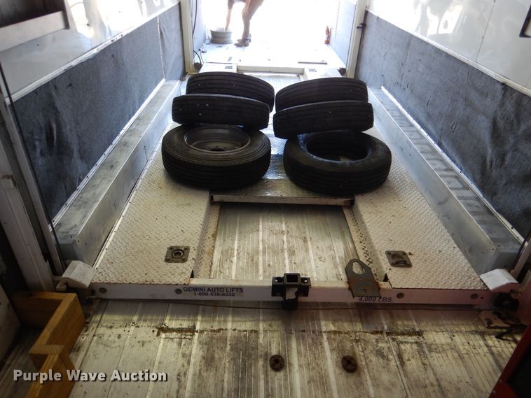 image for item EK9185 2001 United Stacker enclosed cargo trailer