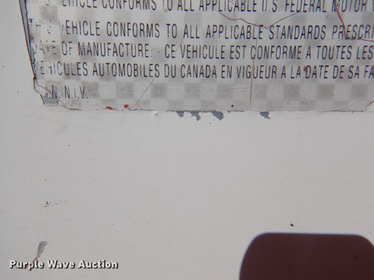 image for item EK9185 2001 United Stacker enclosed cargo trailer