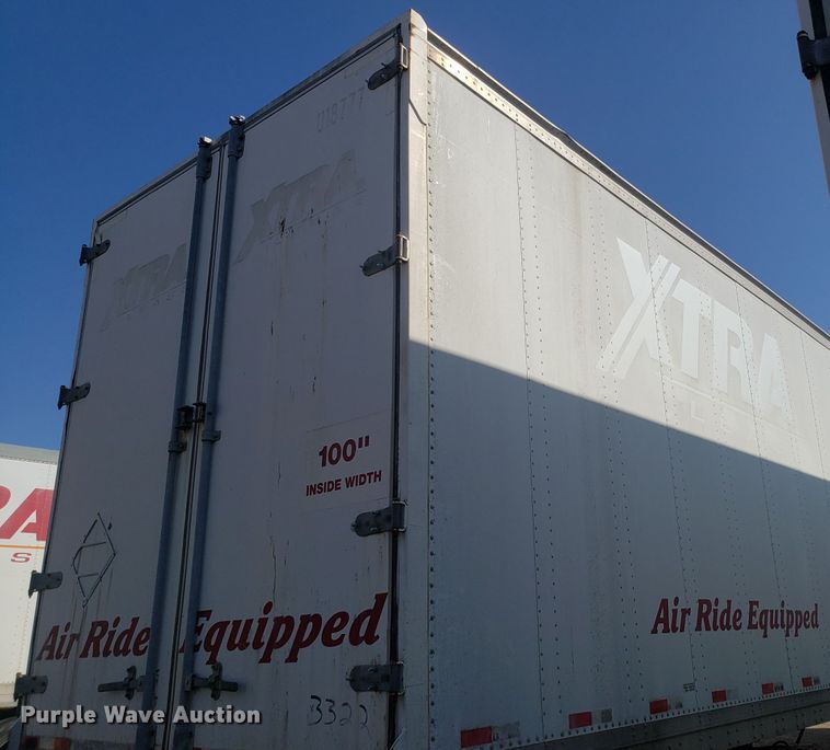 image for item EZ9113 1997 Strick dry van trailer