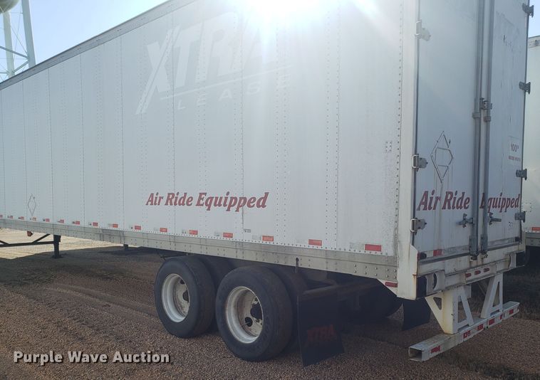 image for item EZ9113 1997 Strick dry van trailer