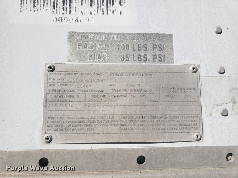 image for item EZ9113 1997 Strick dry van trailer