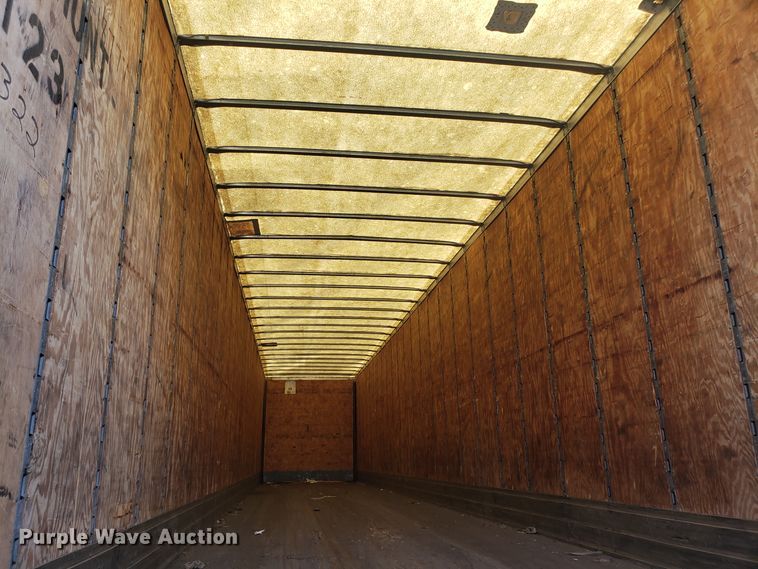 image for item EZ9113 1997 Strick dry van trailer