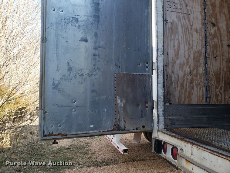 image for item EZ9115 1997 Strick dry van trailer