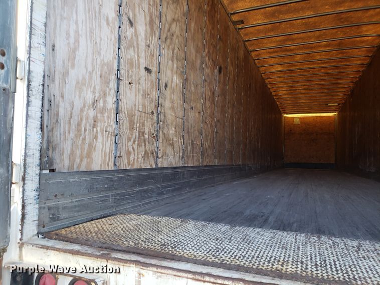 image for item EZ9115 1997 Strick dry van trailer