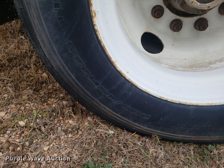 image for item EZ9116 1998 Hyundai VI2530152JS dry van trailer