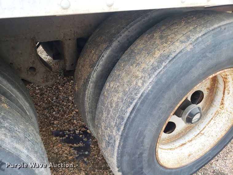 image for item EZ9117 2001 Great Dane 7411TP-SA53 dry van trailer