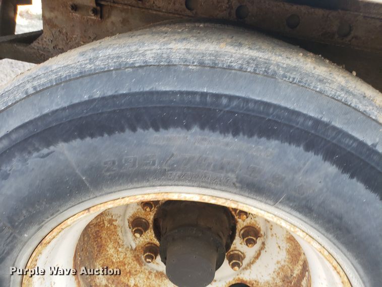 image for item EZ9117 2001 Great Dane 7411TP-SA53 dry van trailer