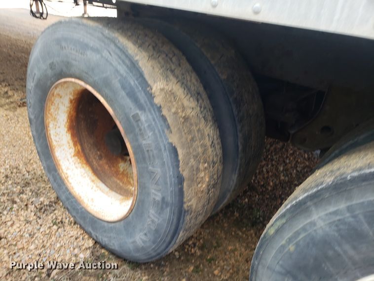 image for item EZ9117 2001 Great Dane 7411TP-SA53 dry van trailer