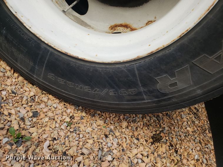 image for item EZ9118 1999 Stroughton AVW-535T-S-C-AR dry van trailer