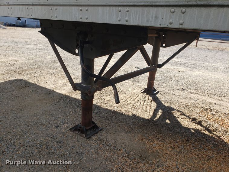 image for item EZ9118 1999 Stroughton AVW-535T-S-C-AR dry van trailer