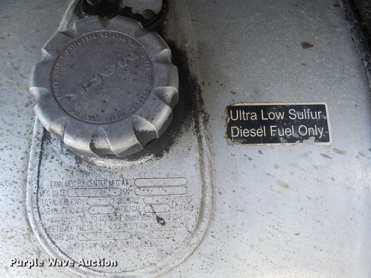 image for item FR9502 2012 Mack CXU613 semi truck