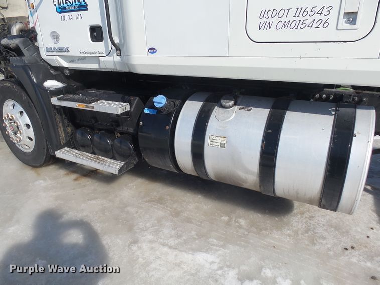 image for item FR9502 2012 Mack CXU613 semi truck