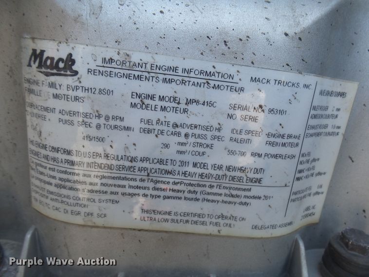 image for item FR9502 2012 Mack CXU613 semi truck